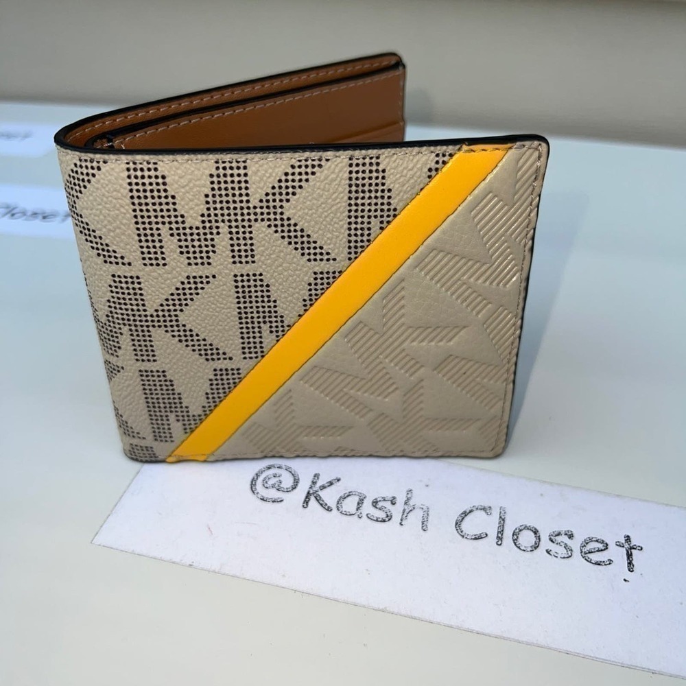 Michael Kors Cooper Mens Wallet Billfold Signature Chino